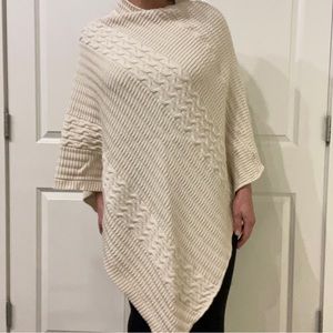 Vintage 100% cotton cable-knit poncho (NWOT)